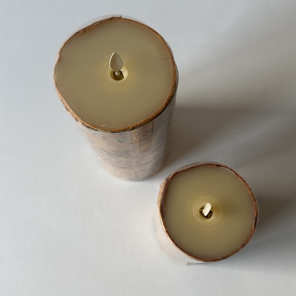 NEW Two Pottery Barn Flickering Flameless Wax Pillar Candles - Sugared Birch - Picture 4 of 4